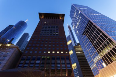 Frankfurt şehir merkezindeki modern mimari 