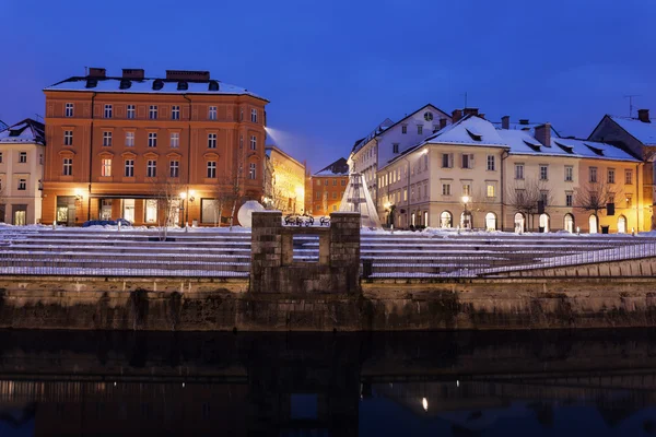 Architektura wzdłuż rzeki Ljubljanica — Zdjęcie stockowe