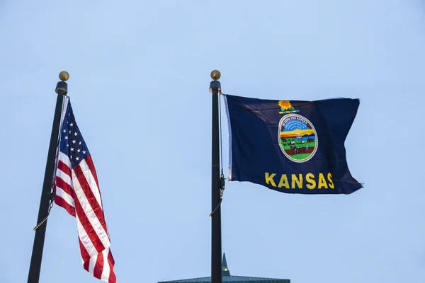 Kansas och oss flagsc — Stockfoto