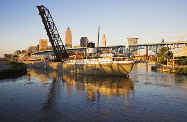 Büyük gemi Cleveland bağlantı noktası girme