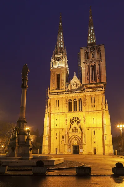 Zagreb Cathedral on Kaptol square — Stock Photo, Image