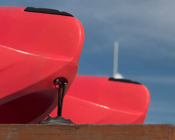 Red Canoe Port Ludlow Marina Wooden Storage Rack — Stock Photo, Image