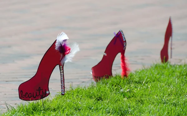 Inspirierende Dekorationen für einen Charity-Lauf in High Heels — Stockfoto