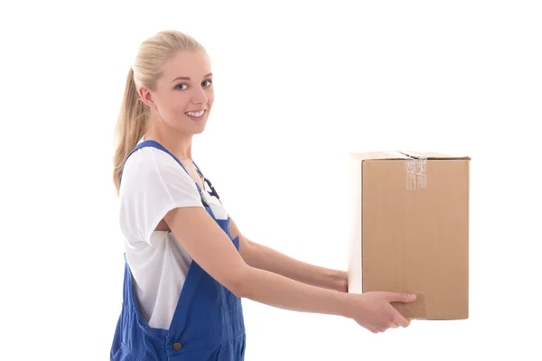 Levering concept - gelukkig vrouw in blauwe werkkleding geven karton — Stockfoto