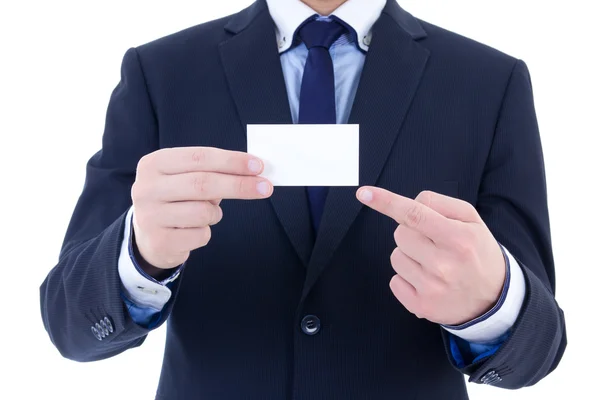 Beyaz izole bir işadamı elinde boş kartvizit — Stok fotoğraf