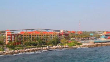 WILLEMSTAD, CURACAO - 18 Nisan 2017: The Marriott Rönesans Karnaval Resort & Kumarhanesi