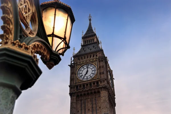 Big Ben visto da ponte de Westminster — Fotografia de Stock