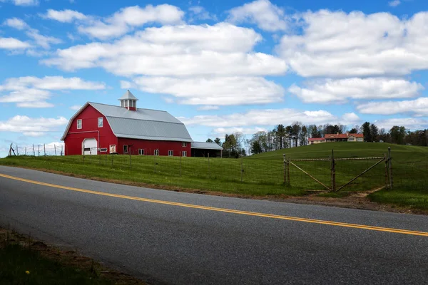 Grange Rouge Ferme — Photo