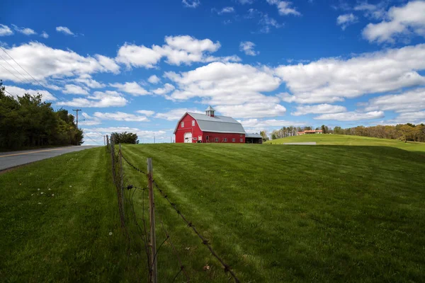 Grange Rouge Ferme — Photo