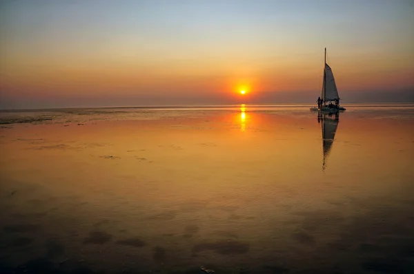 Схід сонця над Азовського моря — стокове фото