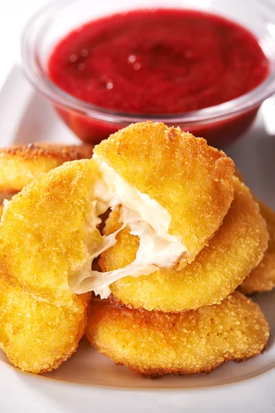 peynir nuggets kızılcık sosu ile