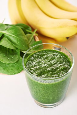 Taze yeşil smoothie