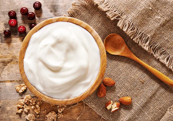 White yogurt and berries and nuts — Stock Photo, Image