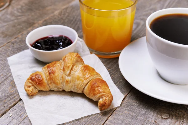 Breakfas with croissant — Stock Photo, Image