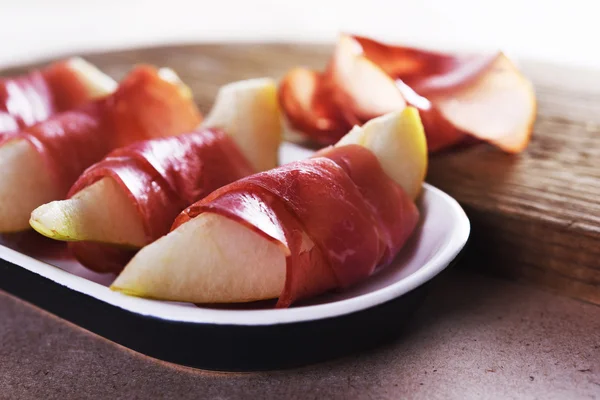 Pêra com carne — Fotografia de Stock