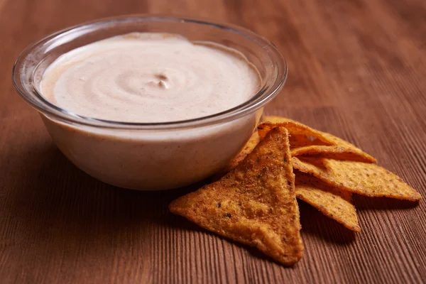 Chips Tortilla dan Dip — Stok Foto