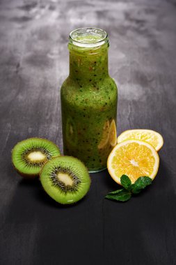 Yeşil smoothie Detoks