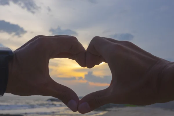 Kalp el Sevgililer bir iç çekiş