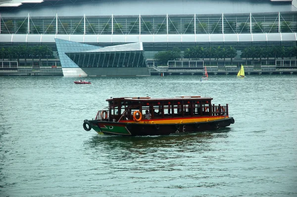 Toeristische boot — Stockfoto