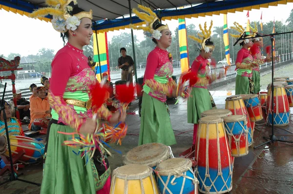 Rampak kendang dans — Stok fotoğraf