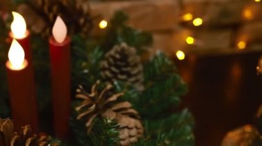 Noel ağacı kodamanlar ve mumlar