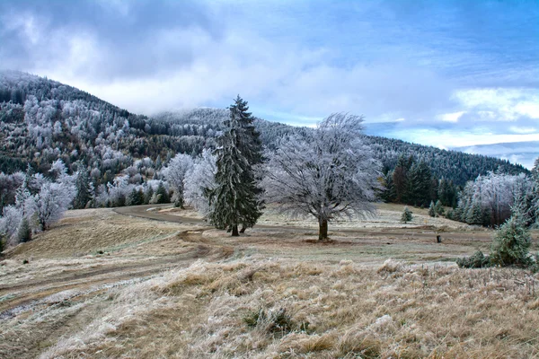 Inverno montanhas paisagem — Fotografia de Stock