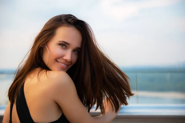 Fashion Model Wearing Black Elegant Dress Posing Evening Outdoor Bank — Stock Photo, Image