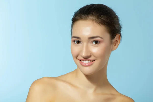 Beautiful Cheerful Young Woman Beauty Female Face Happy Smiling Looking — Stock Photo, Image