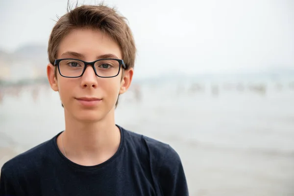 Knappe Jongen Het Strand Alicante Mooie Kalme Jongen Aan Middellandse — Stockfoto