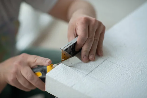 Styrofoam Seiling Mounting Man Cuts Foam Warming Repair House Diy — Stock Photo, Image