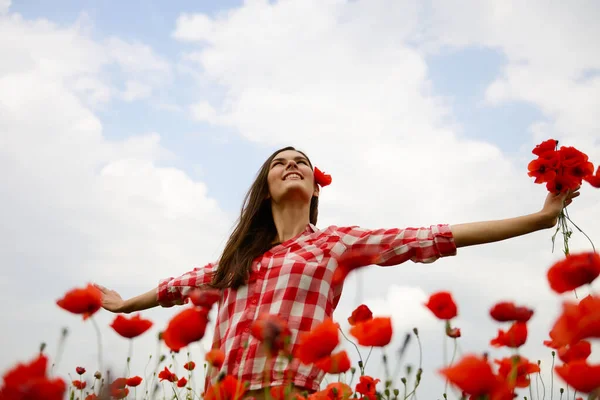 Young Beautiful Woman Walking Poppy Field Happy Smiling Girl Blooming — Stock Photo, Image