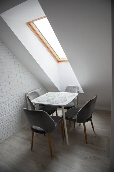 Modernes Design Home Interieur Küche Mansarde Mit Eleganten Accessoires Stilvolles — Stockfoto