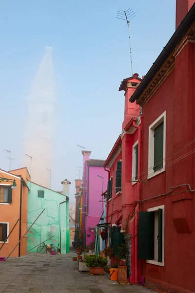 Misty Picture Street Colored Houses Fog Italian Island Burano Province — Stock Photo, Image