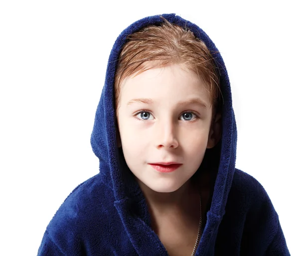 Kleine jongen na douche met natte haren — Stockfoto