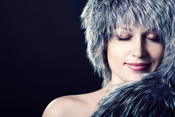 Woman portrait in fur — Stock Photo, Image