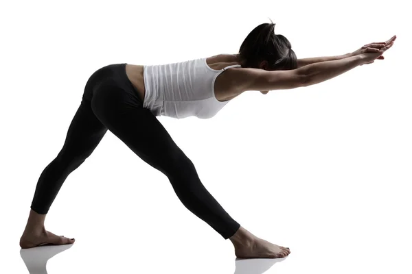 Girl doing yoga — Stock Photo, Image