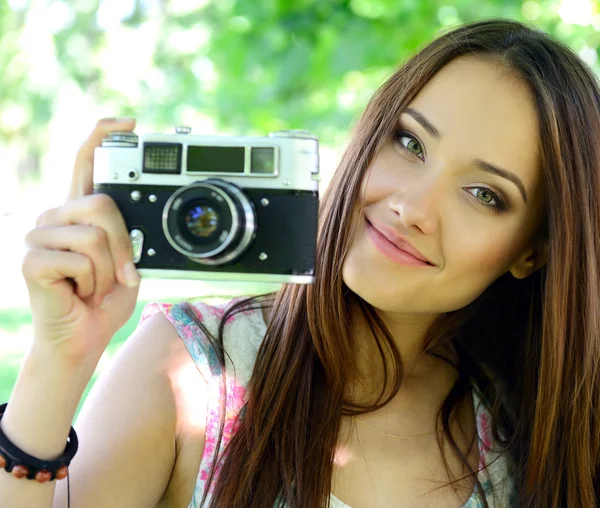 Chica hablando fotos — Foto de Stock