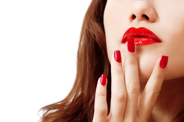 Mujer con lápiz labial rojo y manicura —  Fotos de Stock