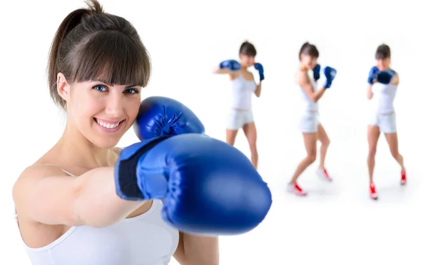Kobieta w rękawiczkach bokserskich — Zdjęcie stockowe