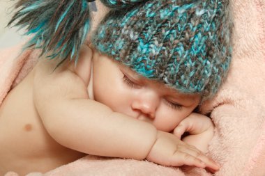 Tatlı bebek uyuyor.