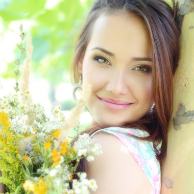 Bayan alan çiçekli