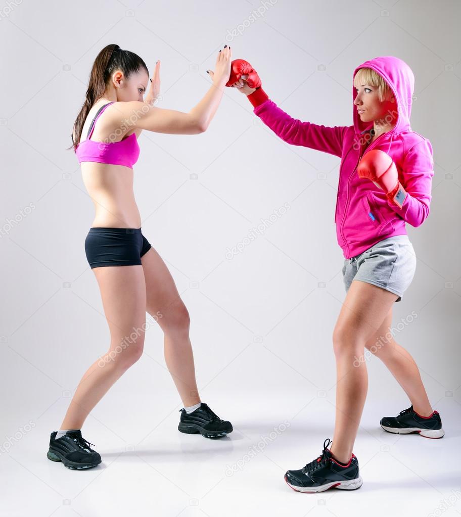 Two boxing women
