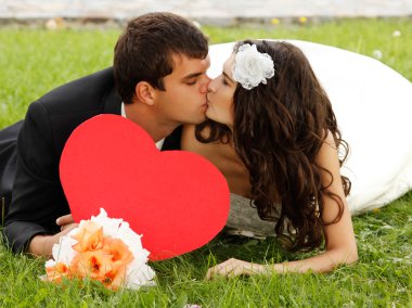 Gelin Damat ile birlikte yalan