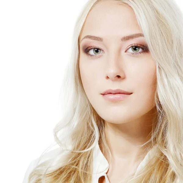 güzel sarışın genç kadın