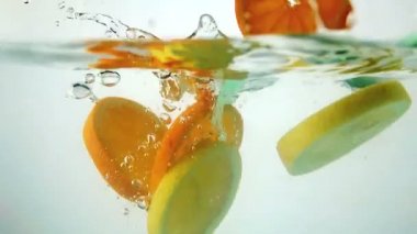 Limon ve portakal sıçrama