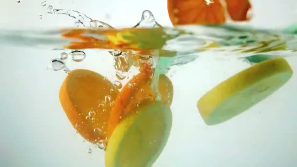 éclaboussures de citron et d'orange 