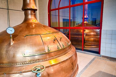 Damıtım tankları bira fabrikası