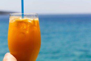 Porto Germeno, Attica, Yunanistan 'ın turkuaz su kayalık plajı