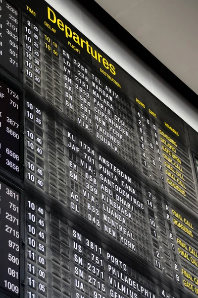 Placa Salida Del Aeropuerto Terminal Con Información Vuelo —  Fotos de Stock