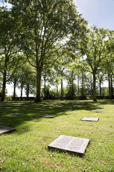 Deutscher Soldatenfriedhof vladslo — Stockfoto